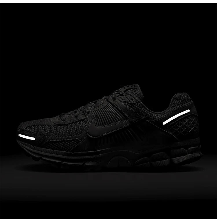 Sapatilhas desportivas retro confortáveis para mulher Nike Zoom Vomero 5 genuínas FQ7079-100