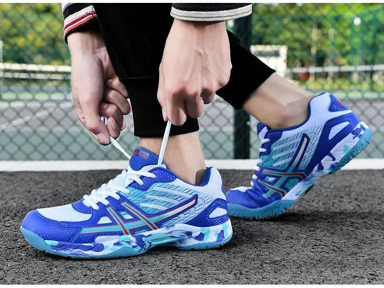 2022 new women's sneakers, men's badminton shoes, light black breathable female outdoor sports training shoes, women's athletics sports green