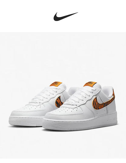 Nike Authentic Air Force 1 '07 Scarpe casual da donna Air Force 1 DD8959-108