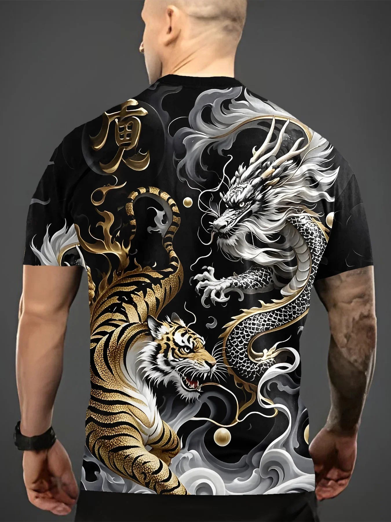 Men's Summer Graphic Tee Dragon & Tiger Duel Design Casual Short Sleeve T-shirt 2025 Fashion Casual O-Neck Shirt