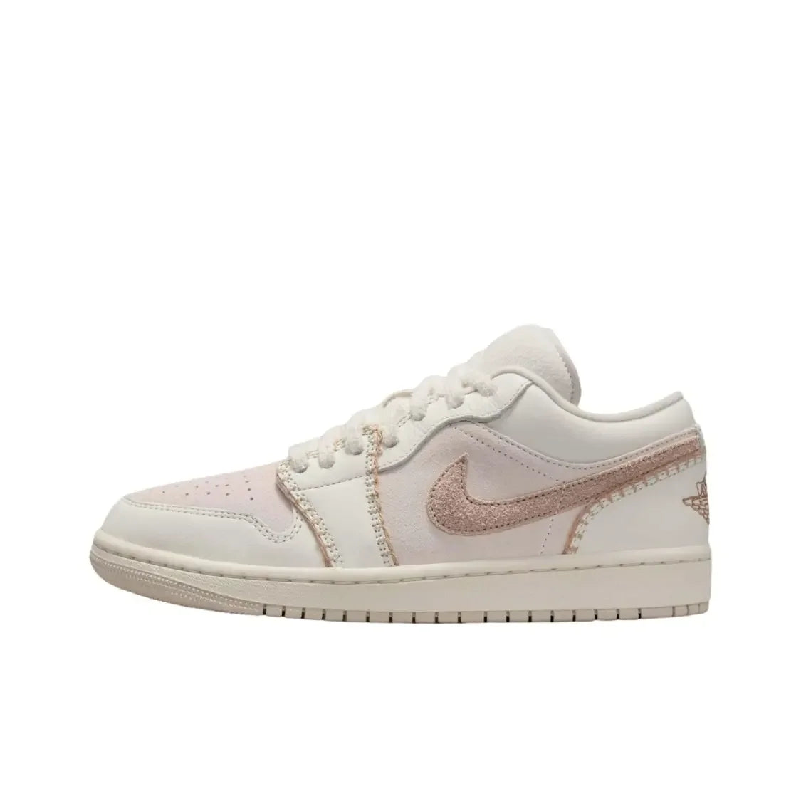 Nike Air Jordan 1 Low unisex košarkarske copate, klasična oblazinjenost, udobje, lahkost in podpora za športno in vsakodnevno nošenje DC0774-101