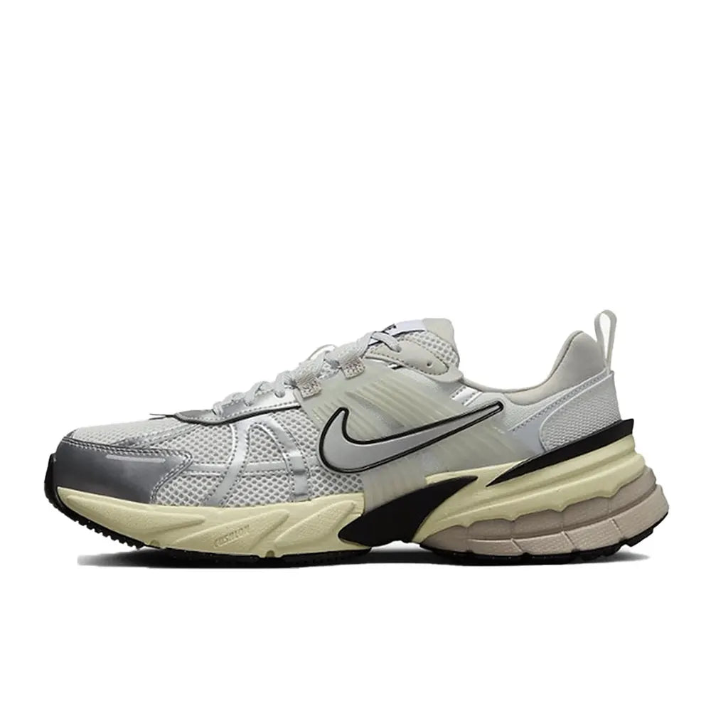 Tekaske copate Nike V2K Run Retro Udobna blaženje in trpežna konstrukcija Unisex vsakdanji casual stil IH0388-001