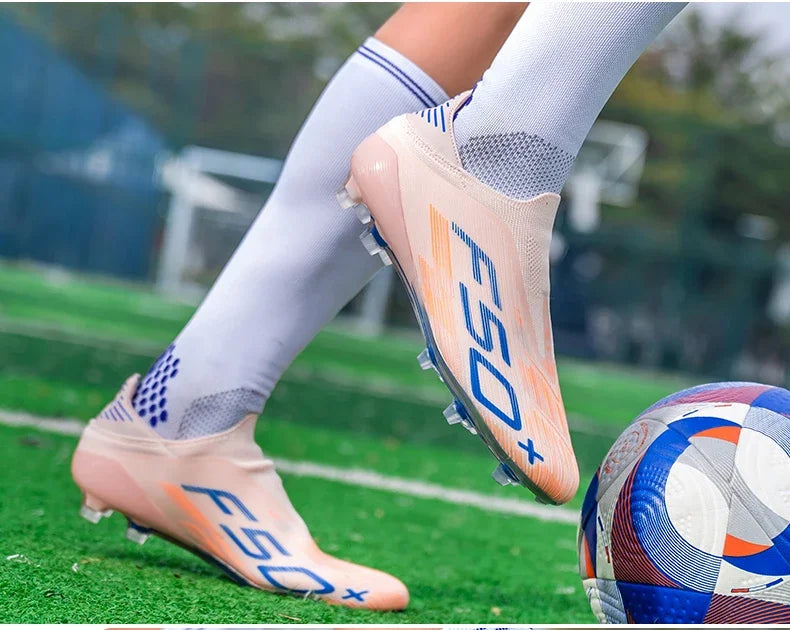 Nouvelles chaussures de football pour hommes, crampons, baskets légères de haute qualité, pour l'entraînement sur gazon, bottes de football très vendues, antidérapantes, mi-hautes, pour l'extérieur.