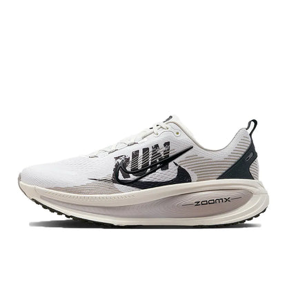 Nike Vomero 18 Demping Ondersteuning Lichtgewicht Ideaal voor hardlopen en wandelen Comfortabele unisex hardloopschoenen HM6803-402