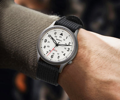 BERNY Titanium Watches for Men Super Luminous Sapphire Field Men's Watch Outdoor Quartz Wristwatch Lightweight 5ATM