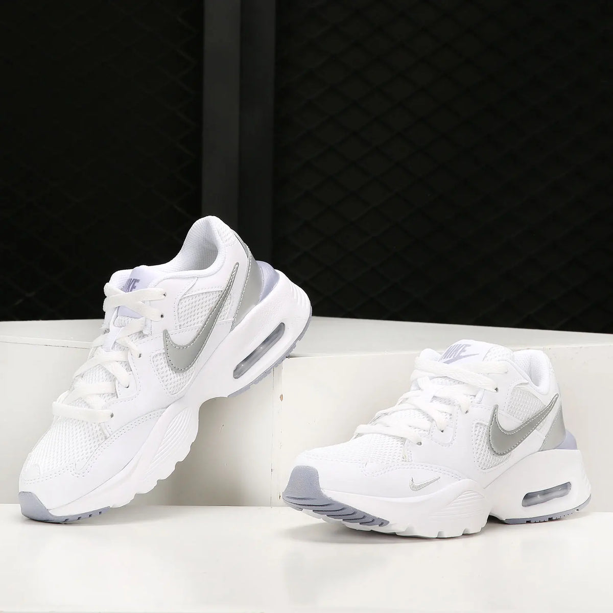 Nike originalni, sezonski, novi, lahki, dihalni, športni čevlji za ženske CJ1671-106