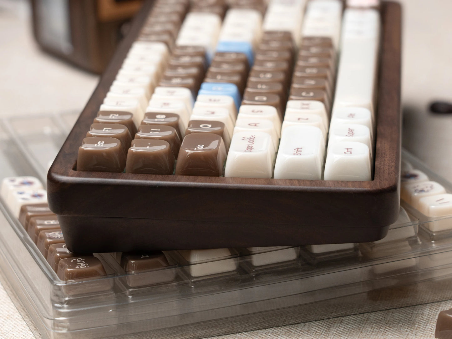 Womier WD75 QMK/VIA Wooden Gaming Keyboard 8000mAh Tri-Mode Wireless Mechanical Custom RGB Hot Swappable Keyboard