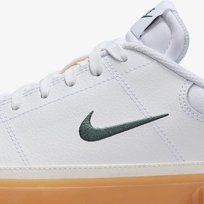 Официални леки дамски маратонки Nike Court Legacy FV5526-100
