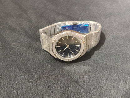 Men's wristwatch Starry Frosted Men Quartz Watch Fashion And Luxury Gentleman Watches Golden Watch Waterproof Silver Accessories