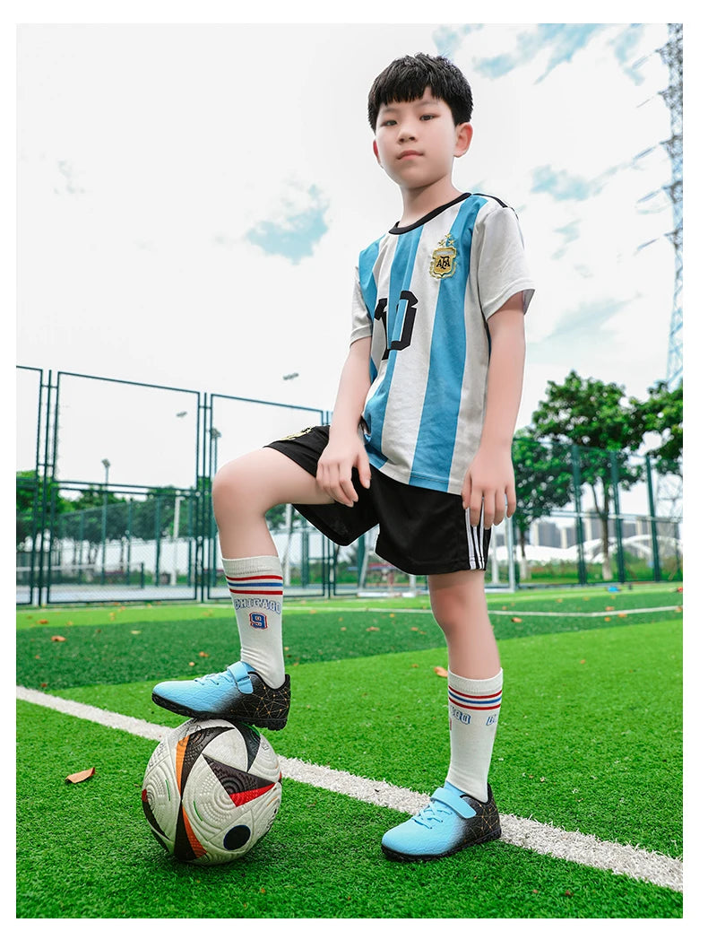 Vyriški futbolo bateliai, mergaičių futbolo bateliai su spygliais, lauko rungtynėms ir treniruotėms skirti sportiniai futbolo bateliai su ilgais spygliais, patogūs, kvėpuojantys, berniukams, neslystantys