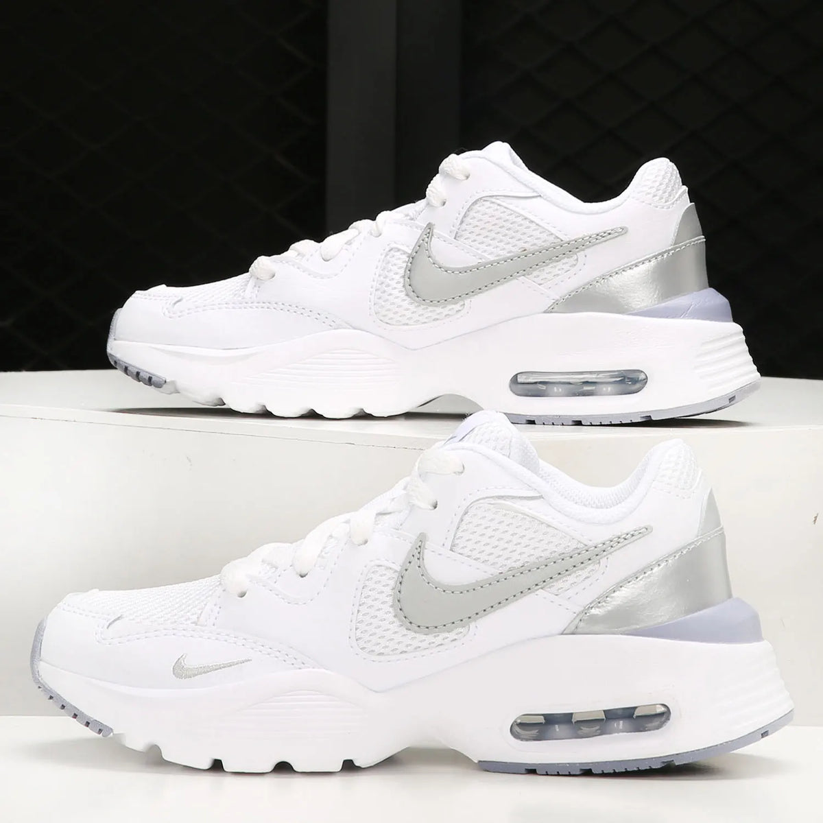 Nike originalni, sezonski, novi, lahki, dihalni, športni čevlji za ženske CJ1671-106