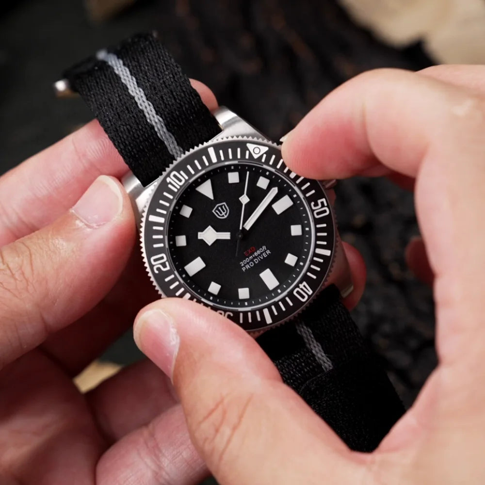 Watchdives EXD 40Mm Titanium Dive Watch Man VH31 Sweep Quartz Watches 200 Waterproof Ar Sapphire BGW9 Luminous 316L Wristwatch