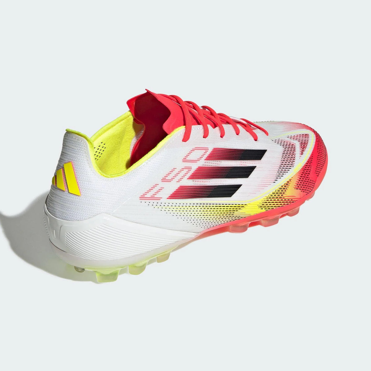 Adidasovi originalni novi moški in ženski športni nizki nogometni čevlji z oblazinjenim podplatom IE1273