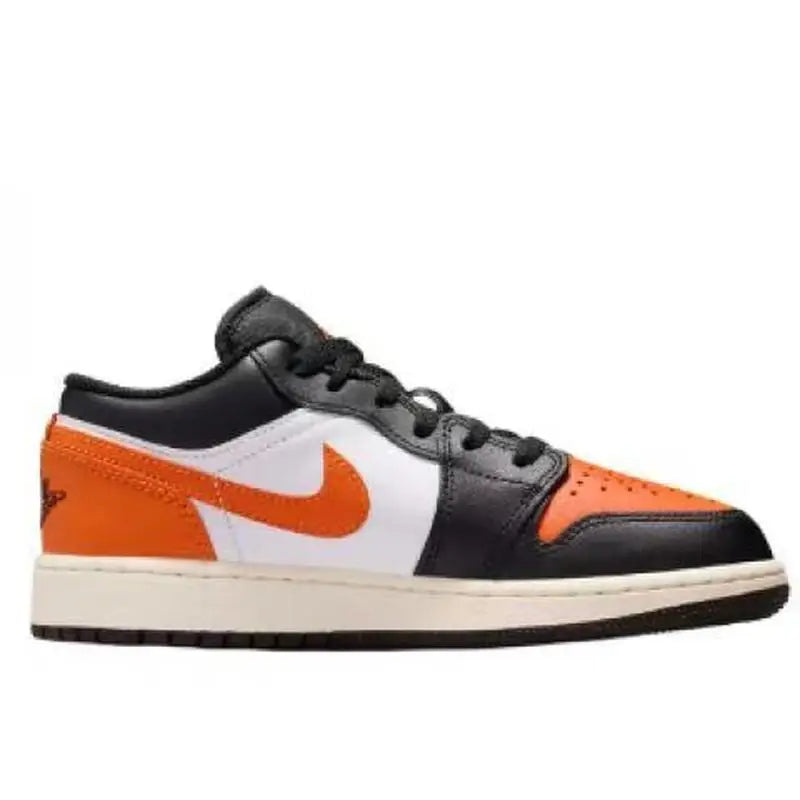 NIKE/Nike, chaussures de basketball à tige basse, modèle AJ1, chaussures de sport rétro pour hommes et femmes, chaussures de skate confortables et décontractées, 553560-081.