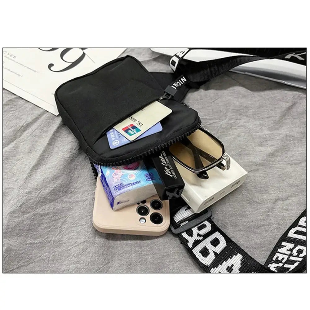 Fortnite Adult Shoulder Bag Sports Casual Lightweight Mini Phone Bags Cartoon Game Figure Printed Men Crossbody Chest Pack Gift