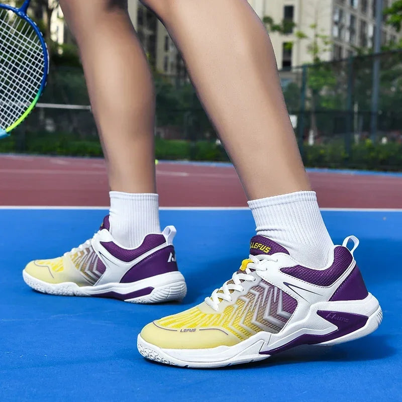 Kiváló minőségű tollaslabda-edzőcipők férfiaknak és nőknek – kék sportcipők csúszásgátló talppal, beltéri és kültéri sportokhoz