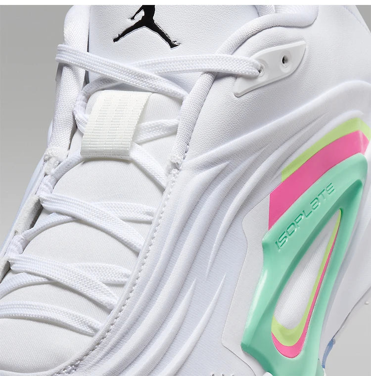 Nike originalne moške košarkarske copate JORDAN z oblazinjenim podplatom HQ5055-107