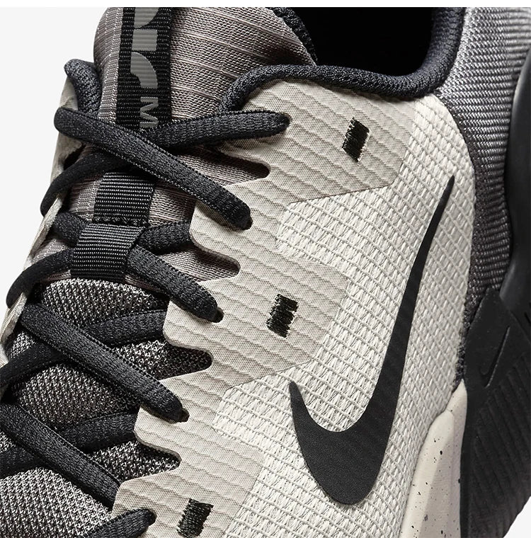 Nike originalni novi moški trpežni športni trening čevlji z oblazinjenjem in zračnostjo DM0829-013
