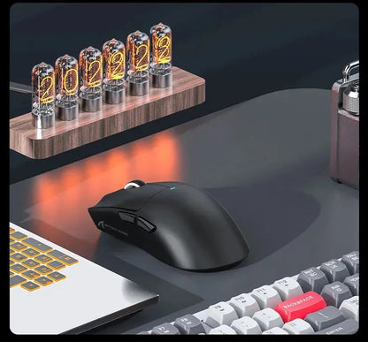 ATTACK SHARK X11SE ultra lagani bežični gaming miš, životni vijek od 20Million ciklusa, PAW3311 Gaming, 22KDPI, 400IPS, 40G, 1KHz, 65 Hours, 30mAH