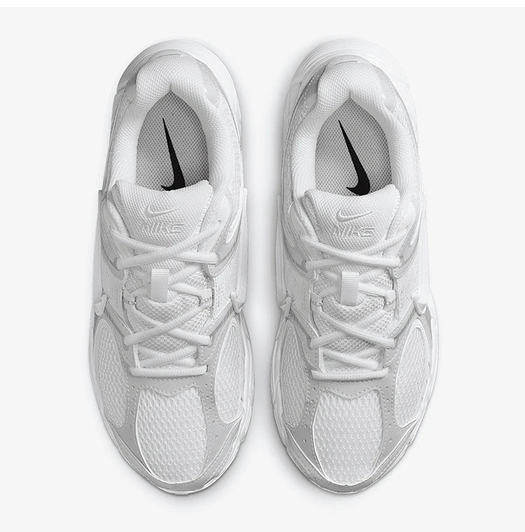 Nike uradni originalni ženski treningovski dihalni športni čevlji V5 RNR HQ7901-101