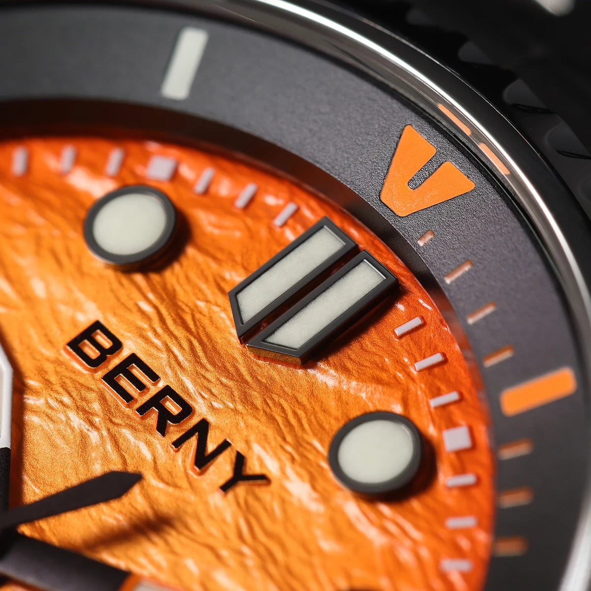 BERNY Diver Automatic Watches Men's Luxury Sapphire 316L Stainless Steel Mechanical Watch 42MM 200M Waterproof Diving Men Watch