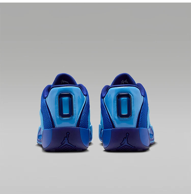 Nike Authentic Jordan moške modne košarkarske copate z oblazinjenim podplatom HQ4613-401