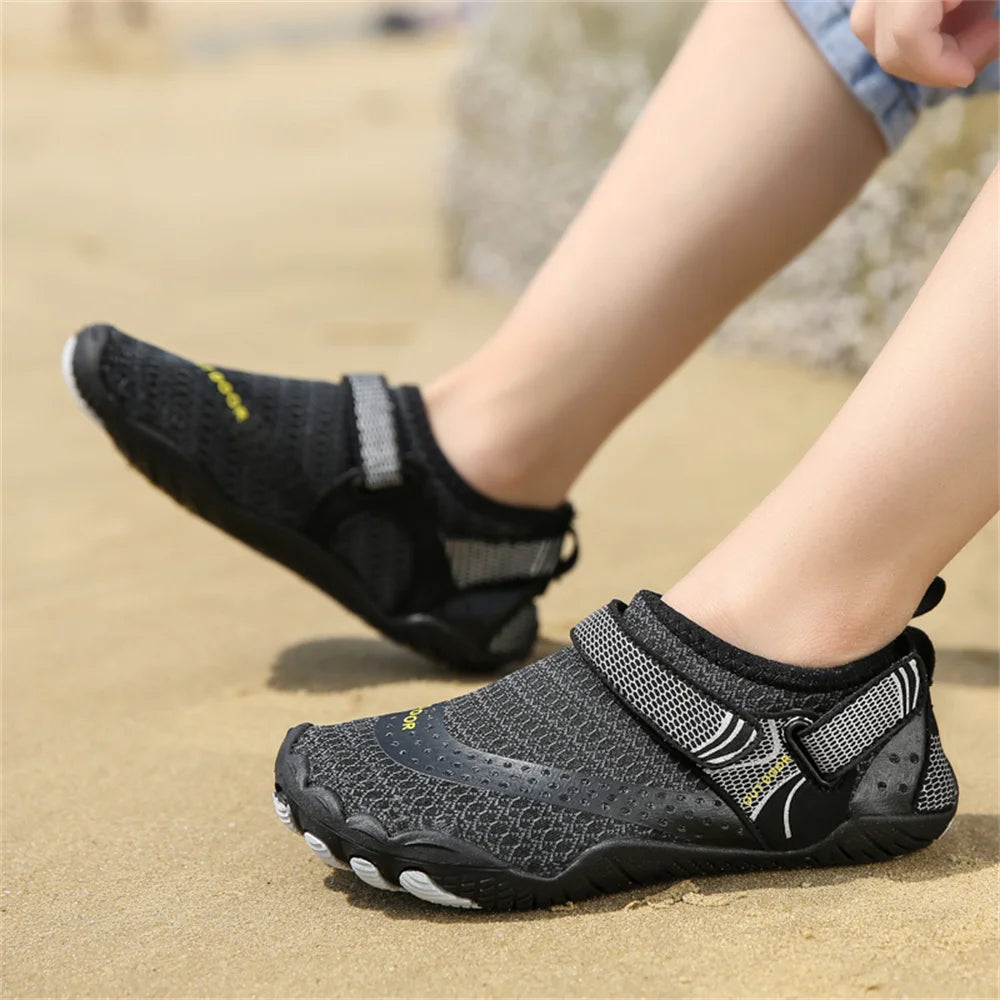 Kids Aqua Shoes Summer Beach Five Fingers Barefoot Water Shoes Swimming Lightweight Non-slip Seaside River Children Sneakers