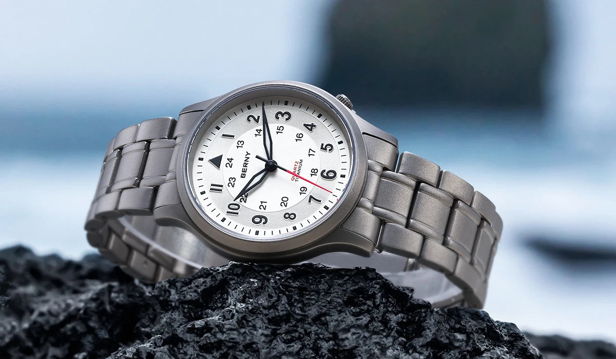 BERNY Titanium Watches for Men Super Luminous Sapphire Field Men's Watch Outdoor Quartz Wristwatch Lightweight 5ATM