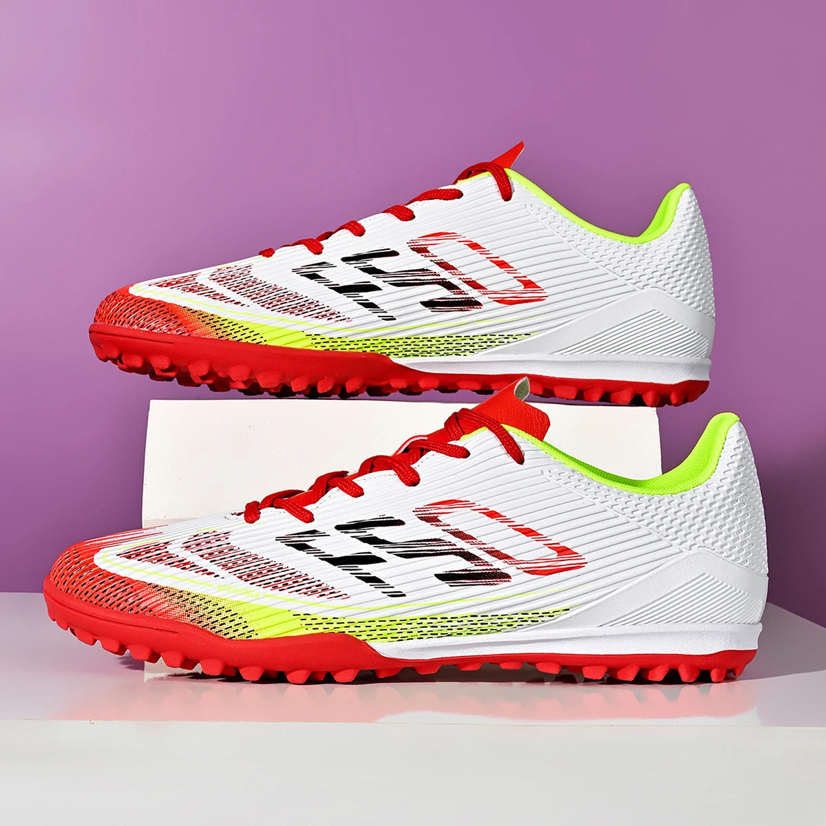 Chaussures de football respirantes avec crampons longs FG/AG, adaptées à toutes les saisons, chaussures de sport antidérapantes (disponibles en plusieurs couleurs)