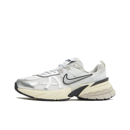 Tekaske copate Nike V2K Run Retro Udobna blaženje in trpežna konstrukcija Unisex vsakdanji casual stil FD0736-100