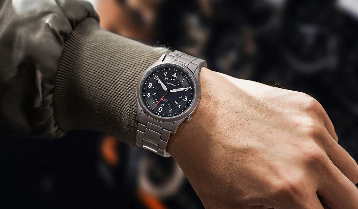 BERNY Titanium Watches for Men Super Luminous Sapphire Field Men's Watch Outdoor Quartz Wristwatch Lightweight 5ATM