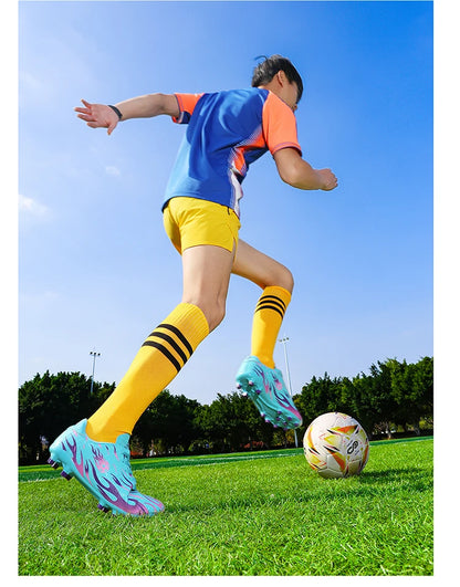 Nouvelles chaussures de football pour homme, chaussures de football professionnelles, baskets confortables pour les matchs en plein air, chaussures de sport antidérapantes pour garçons, unisexe