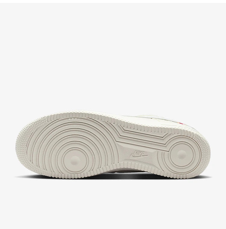 Nike originalni moški nizki športni čevlji Air Force 1 z zračno blazino IQ1119-011