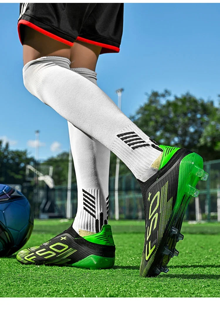 Nouvelles chaussures de football pour hommes, crampons, baskets légères de haute qualité, pour l'entraînement sur gazon, bottes de football très vendues, antidérapantes, mi-hautes, pour l'extérieur.