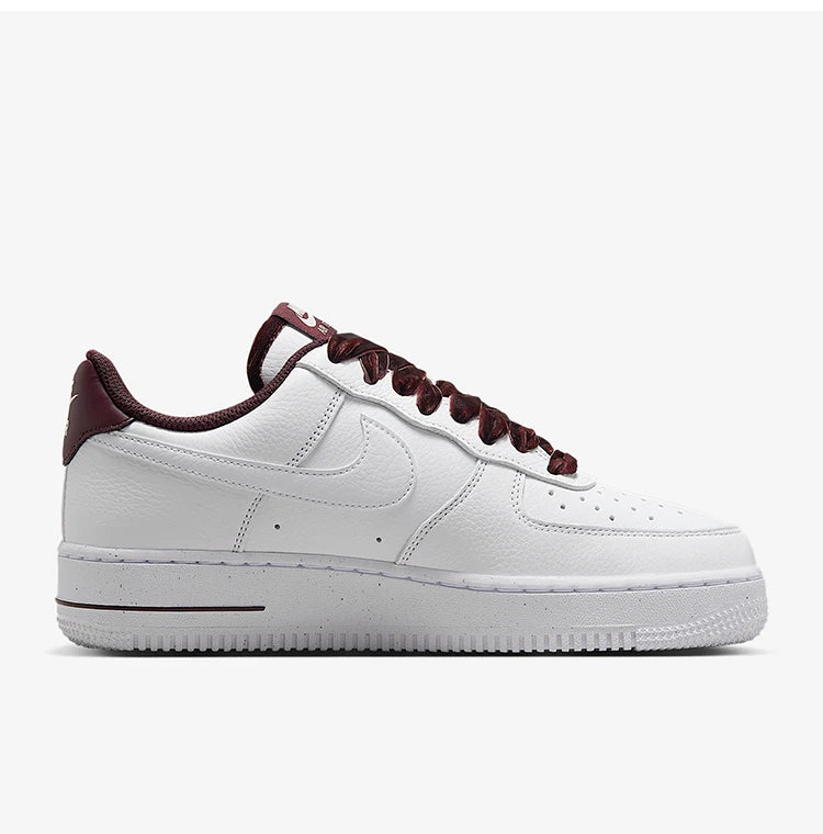 Originální dámské nízké retro lehké volnočasové tenisky Nike Air Force 1 HV4403-600