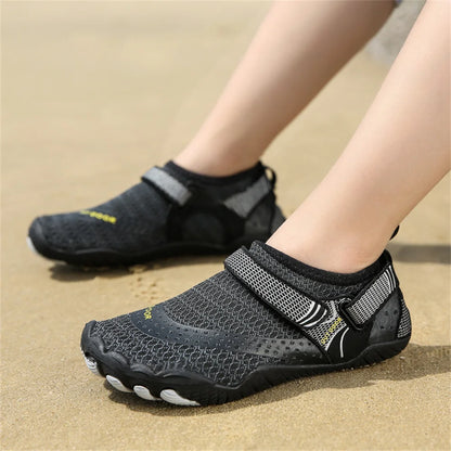 Kids Aqua Shoes Summer Beach Five Fingers Barefoot Water Shoes Swimming Lightweight Non-slip Seaside River Children Sneakers