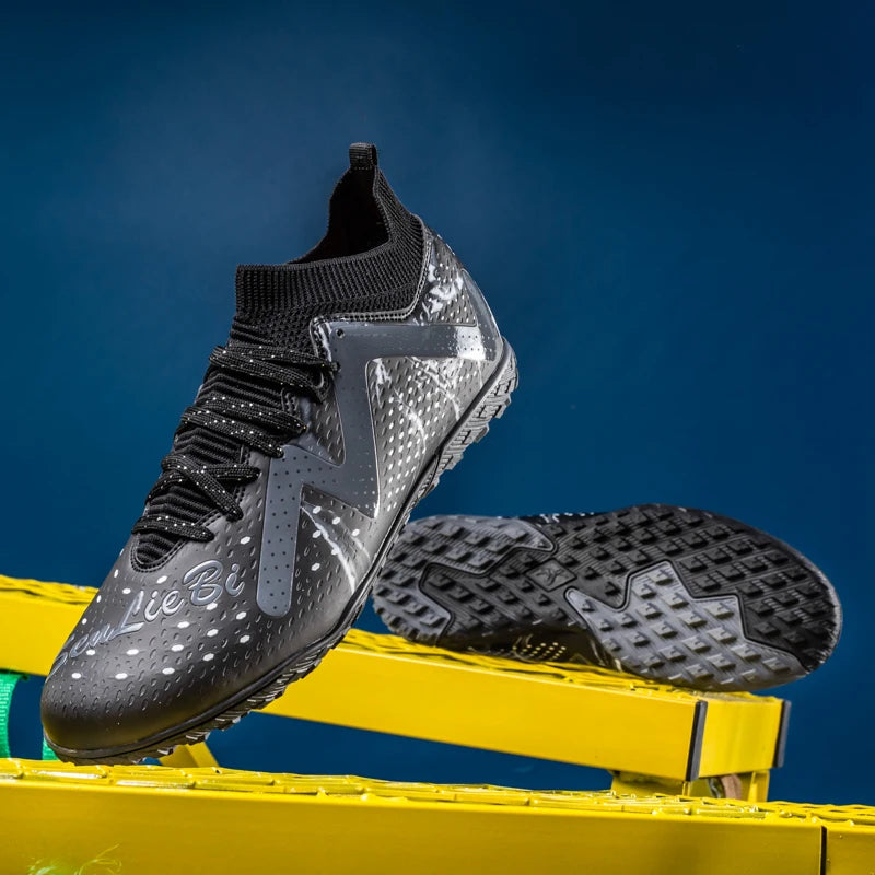 Bottes de Football professionnelles pour hommes, crampons de Football, entraînement de Sport en plein air, respirants pour étudiants, ultralégers, unisexe, livraison directe