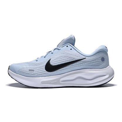 Tekaske copate Nike Journey Run Udobna blaženje, protizdrsne in trpežne Idealne za vsakodnevni trening IM3374-001
