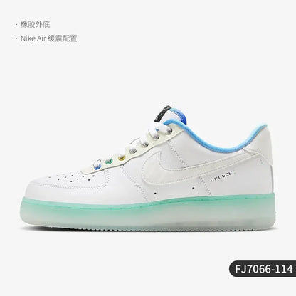 Nike uradni originalni moški športni čevlji Air Force 1 '07 PRM za prosti čas FJ7066-114