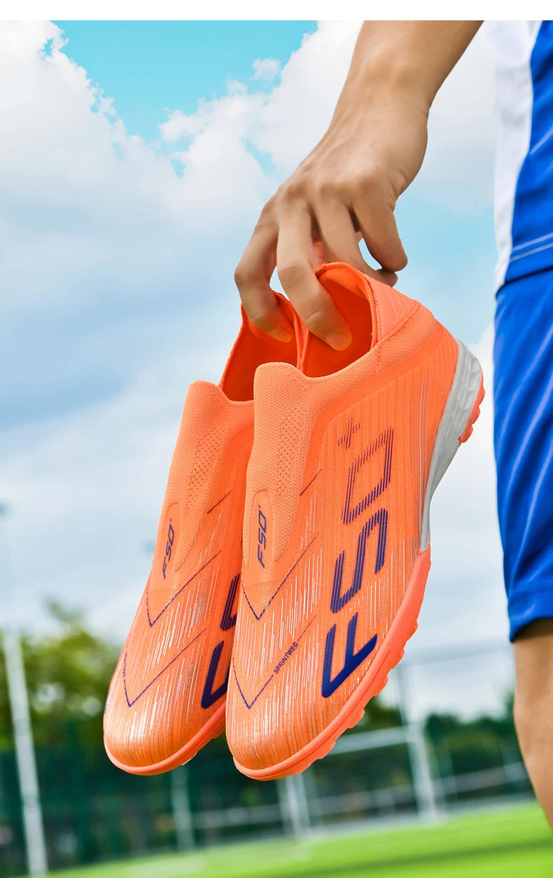 Nuove scarpe da calcio da uomo di alta qualità, tacchetti, scarpe da football, sneakers bestseller indoor per futsal, antiscivolo, da partita su erba, alte, outdoor