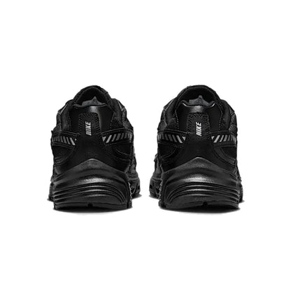 Nike INITIATOR Moška ura – protizdrsna in trpežna, udobna oblazinjenost, klasičen in vsestranski retro stil, moški model IB4595-001