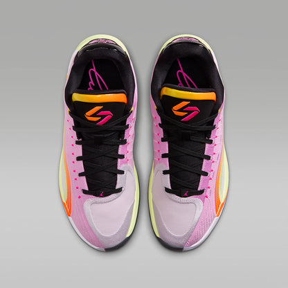 Chaussures de basketball Nike JORDAN Luka 4 PF pour hommes, modèle Dongqiqi, référence IB7904-600.