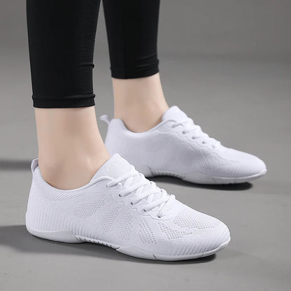 Marwoo Sneakers bianche da cheerleading per ragazze - Scarpe sportive leggere da allenamento, camminata e tennis per bambine e donne - 2316