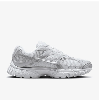 Nike uradni originalni ženski treningovski dihalni športni čevlji V5 RNR HQ7901-101
