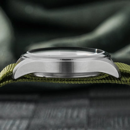 Militado ML08 38mm Quartz Watch VH31 Movement Double Domed Sapphire Crystal Wristwatch Super C3 Green Luminous Vintage Watches