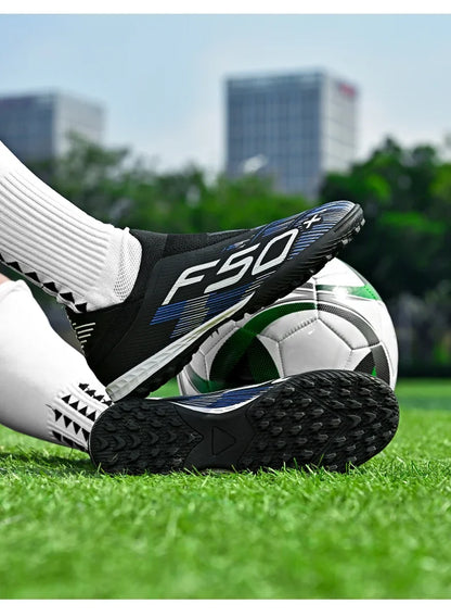 Nouvelles chaussures de football pour hommes, chaussures de soccer ultralégères, crampons, chaussures de futsal unisexes de haute qualité, vente chaude, baskets professionnelles TF/FG
