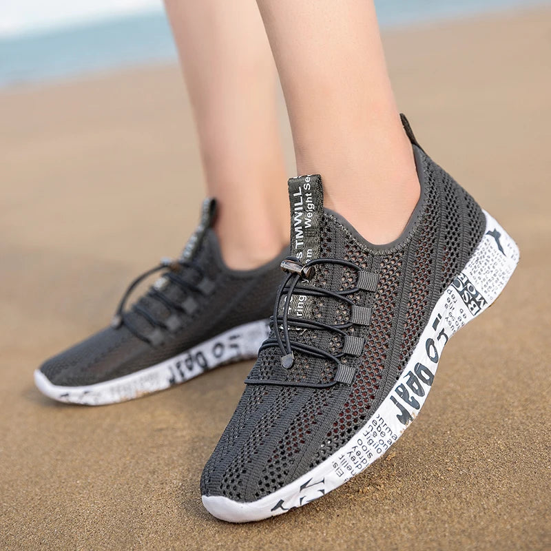 Men and Women Aqua Shoes, Wading Water Upstream Outdoor Sports Beach Sneakers, Canyoning Camping Amphibious River Tracing Creek
