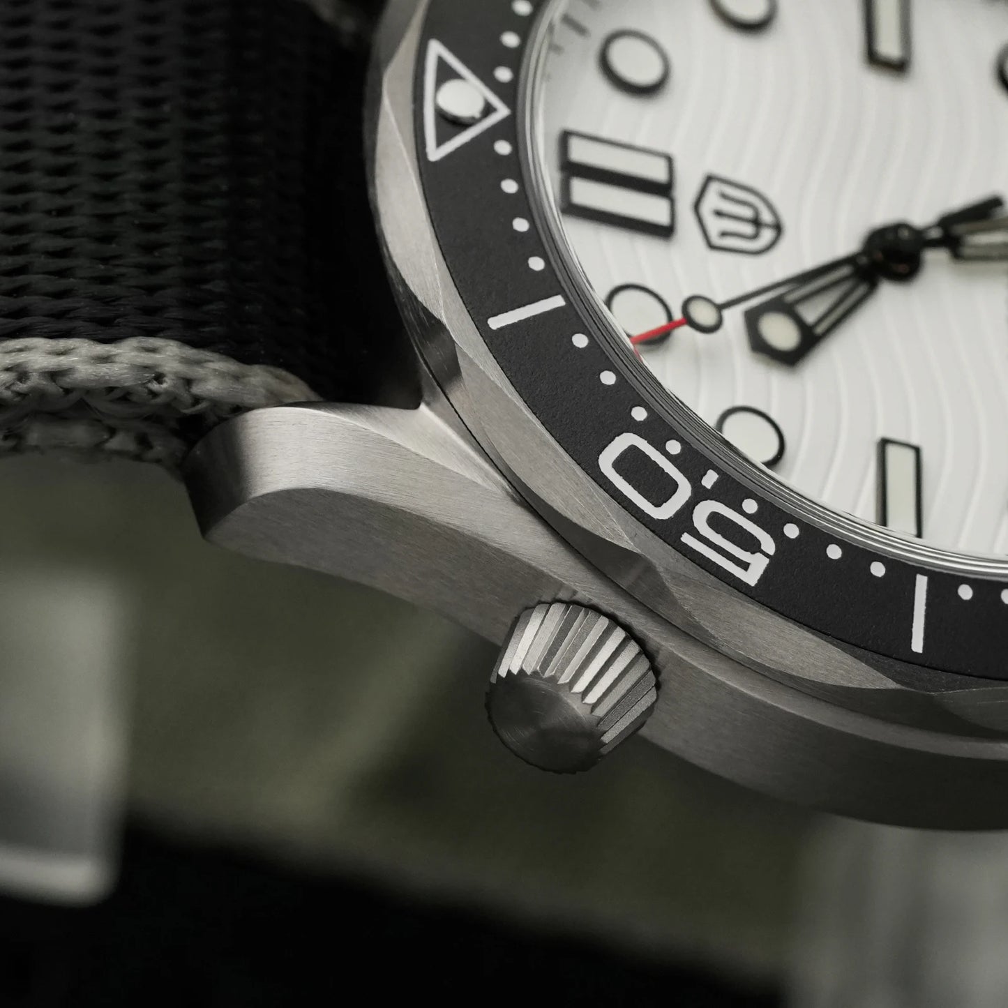 Watchdives WD007 V2 39mm Titanium Dive Watch PT5000 Automatic Movement Luminous 200m Waterproof Domed Bubble Sapphire Watches