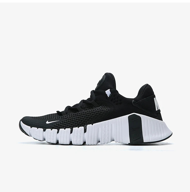 Nike Original Damen Free Metcon 4 Barfuß-Trainingsschuhe, atmungsaktiv und gepolstert, CZ0596-010