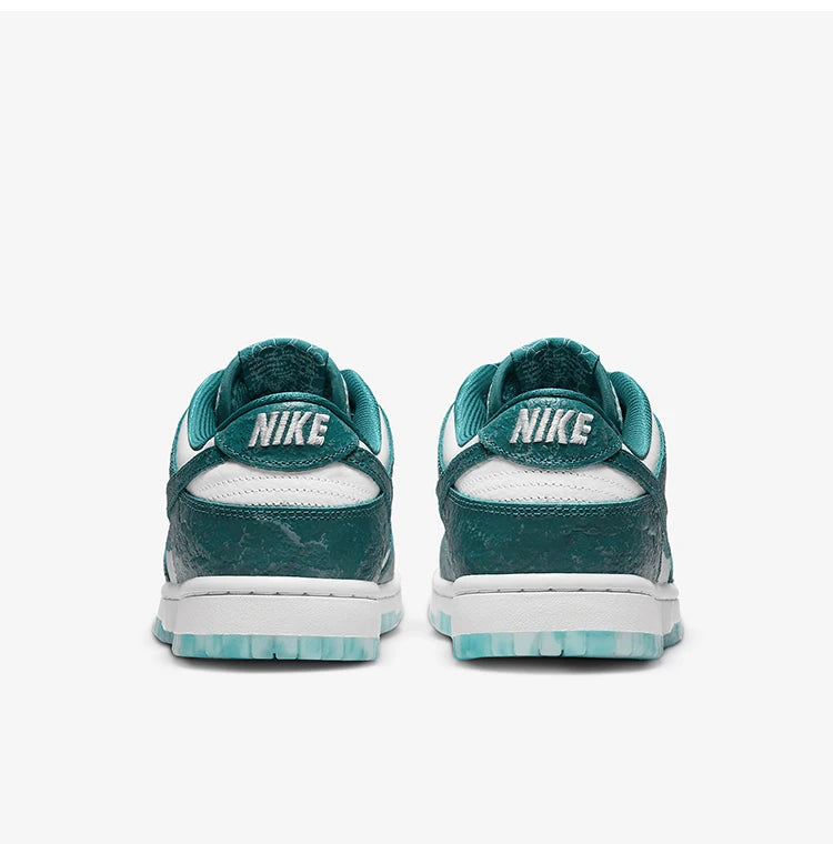 Sneakers sportive rétro Nike Official Authentic Dunk Low da donna con ammortizzazione leggera DV3029-100